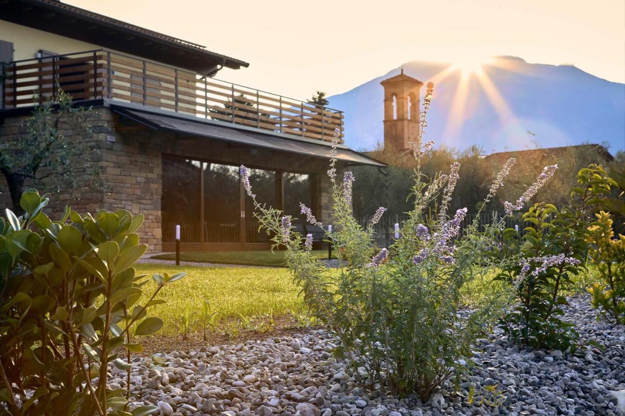 Agriturismo De Bas Riva del Garda Bagian luar foto
